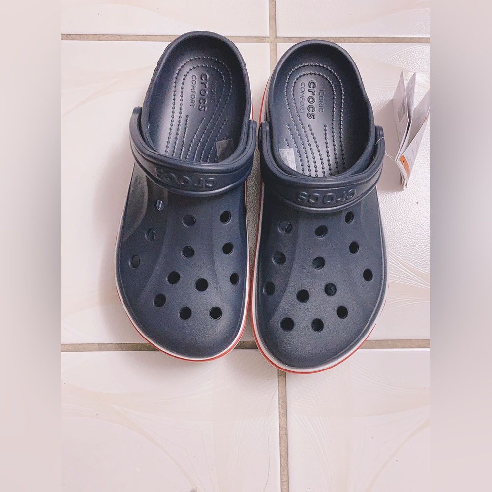 Crocs Men's and Women's Classic Graphic Clog M10 W12